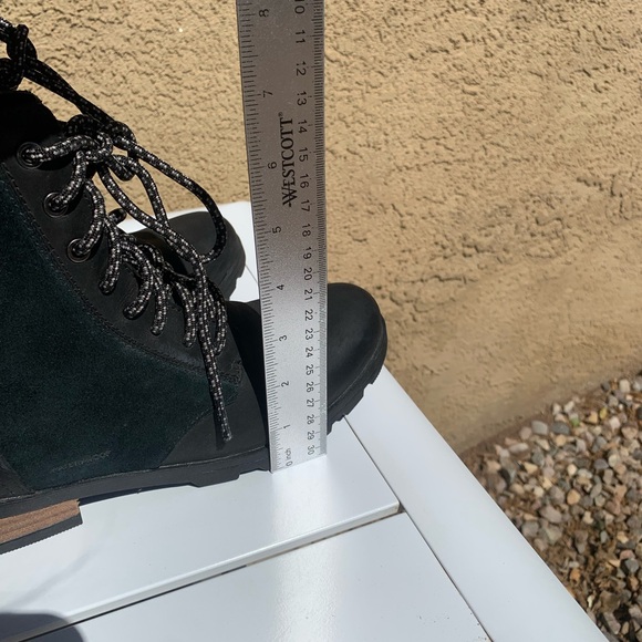 Sorel black leather and suede military combat boots size 5.5 - Picture 8 of 16